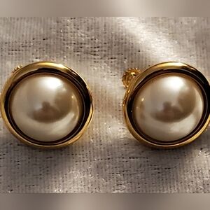Vintage Napier Shiny Bright Gold Tone White Faux Pearl Clip On Earrings